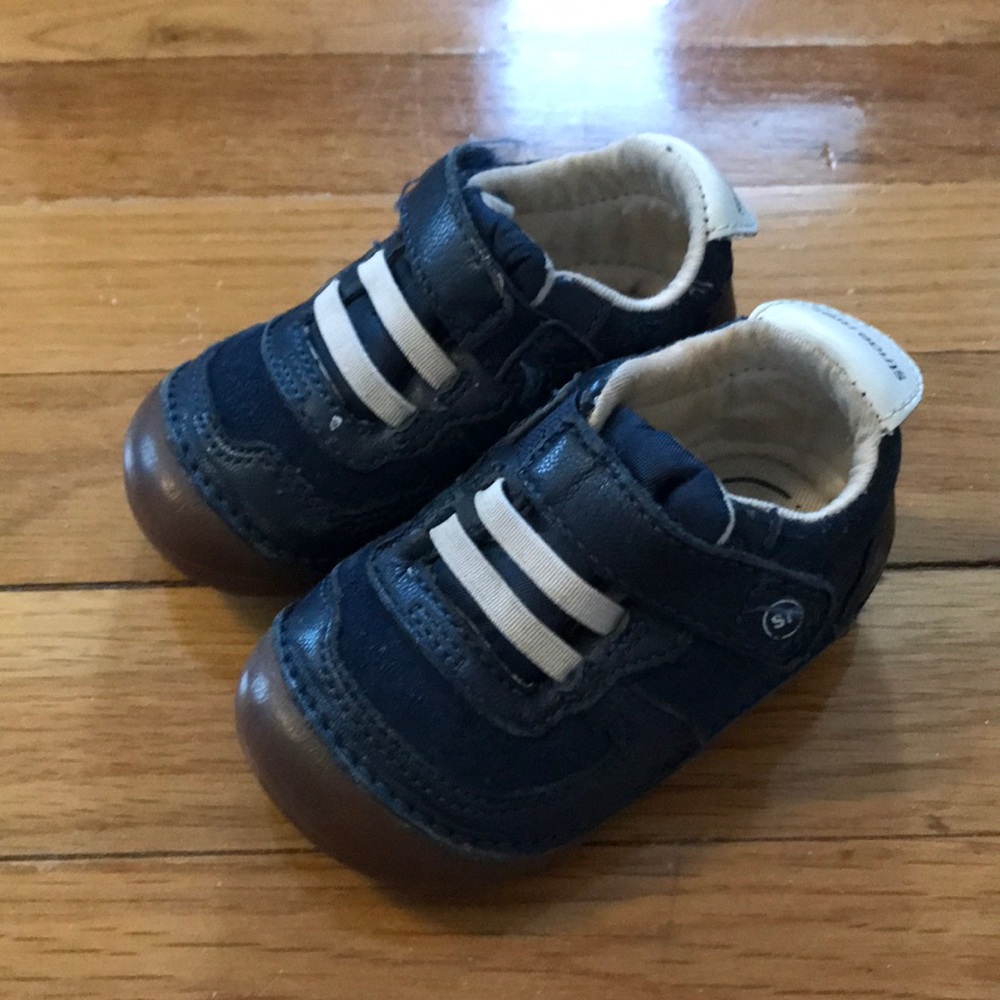 Stride Rite sneakers. Size 4W